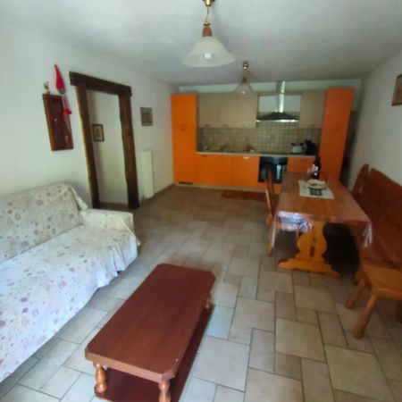 La Tour Apartment Gignod Room photo